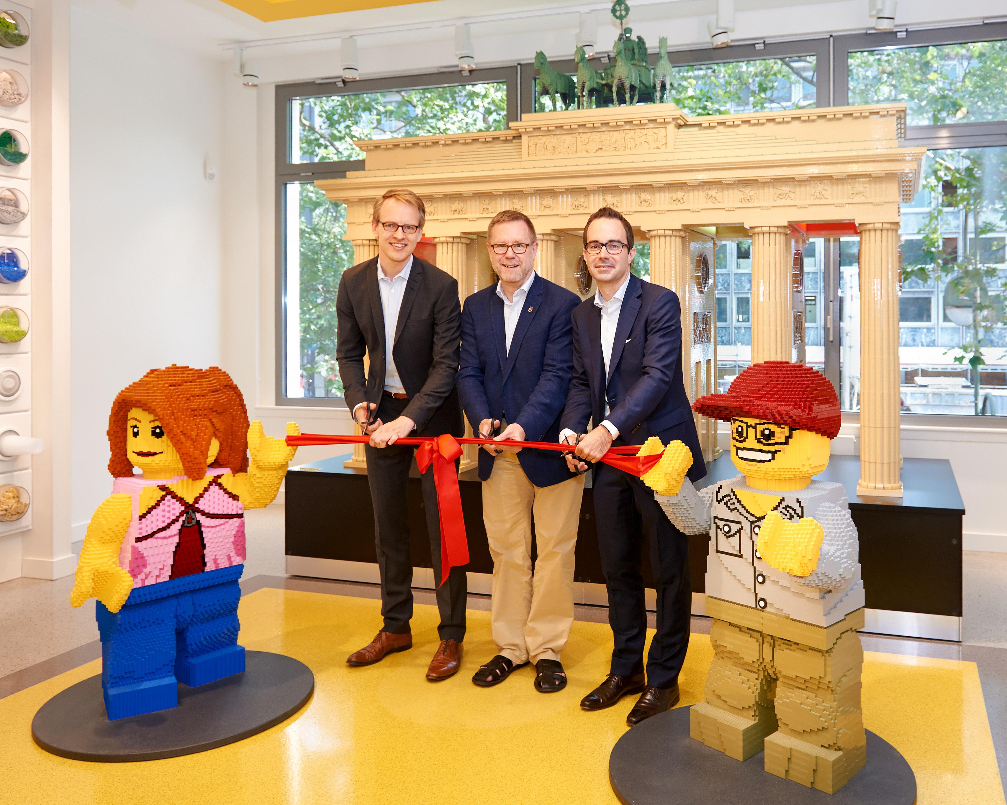 Neueröffnung: LEGO Store Berlin wird zum Flagship Store mit viel ...
