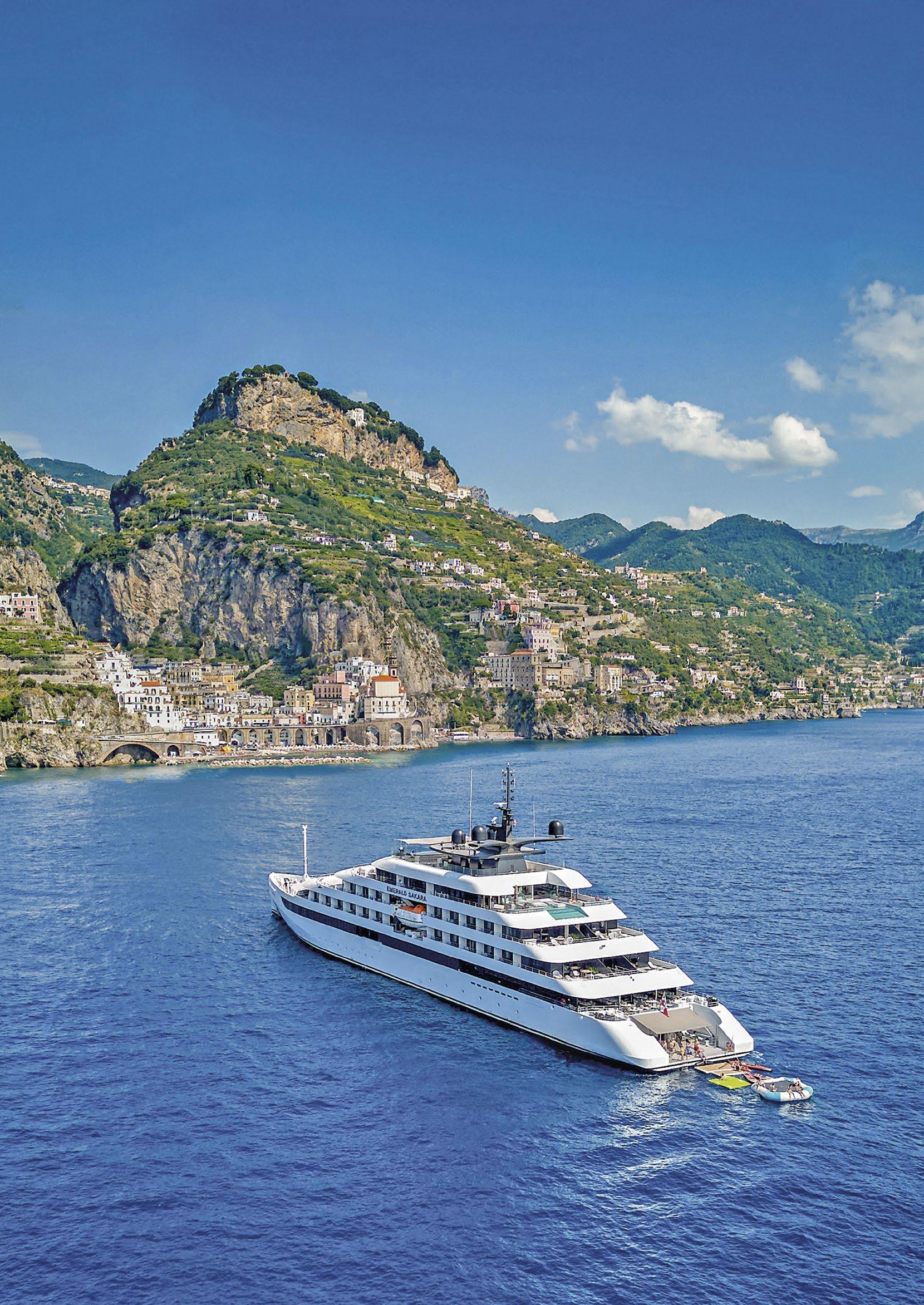 Luxury Yacht Cruises 2024-2026 DE by EmeraldCruises - Issuu