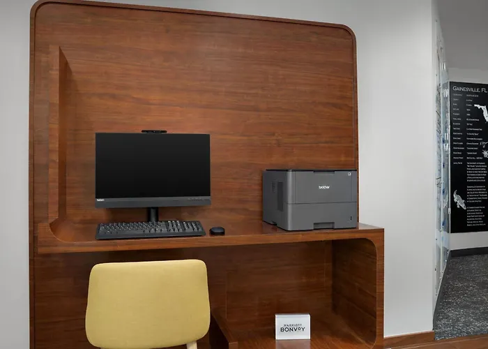 Top Hotels Near I-75 in Gainesville for Comfort & Access