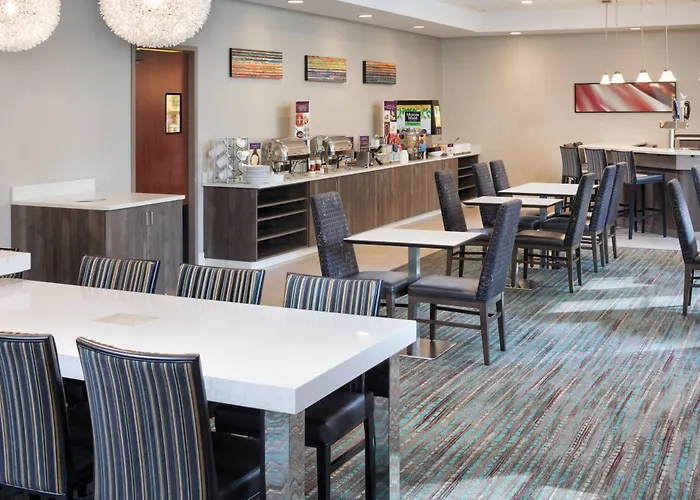 Top Weekly Rate Hotels Minneapolis